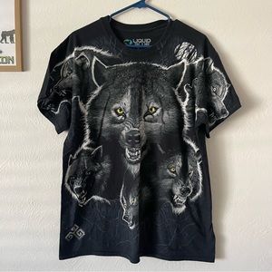 Liquid blue mens tshirt, wolves, vintage style